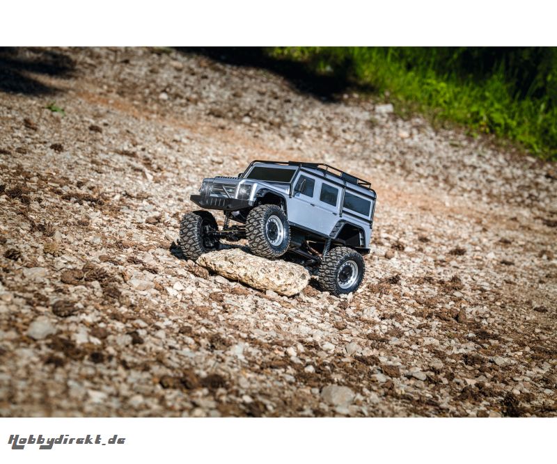 1:8 Land Rover Defender 100% RTR silber Carson 404172 500404172