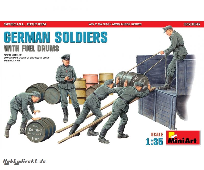 1:35 Fig. Soldaten m. Kraftstofffäs. (5) Carson 35366 550035366