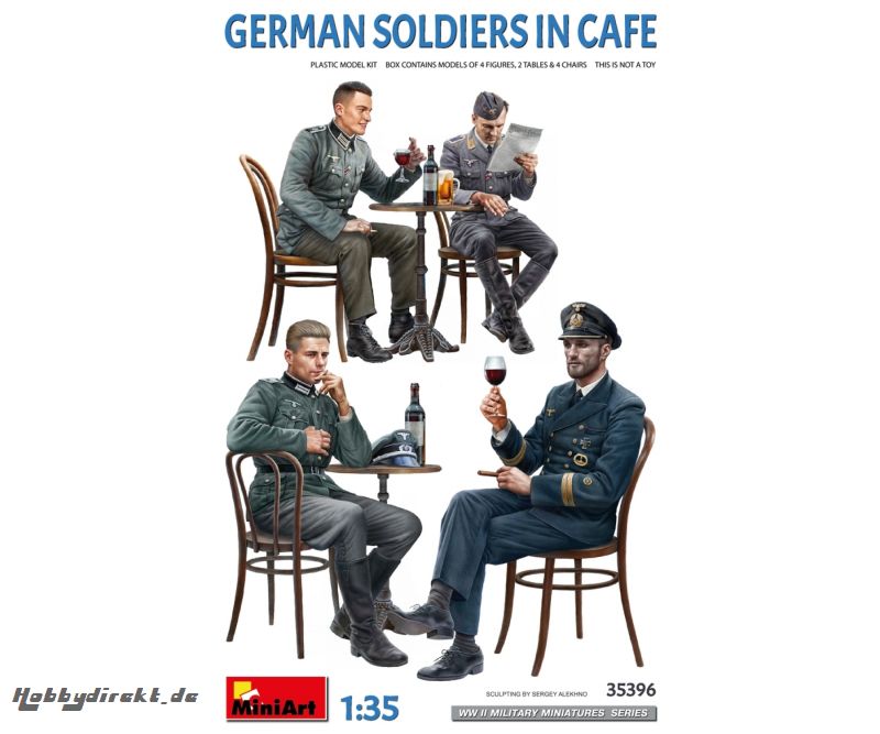 1:35 Fig. Dt. Soldaten im CafÃ© (4) Carson 35396 550035396