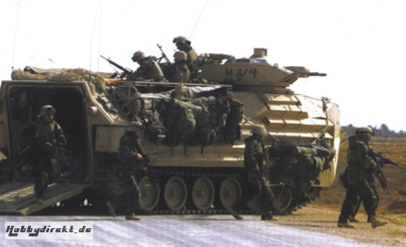 AAV-7 (IRAQ 2003) 1:72 Carson 777233