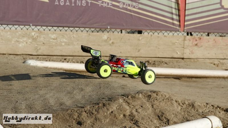 TLR 8IGHT 4.0 Race Kit: 1/8 4WD Nitro Buggy Horizon TLR04003