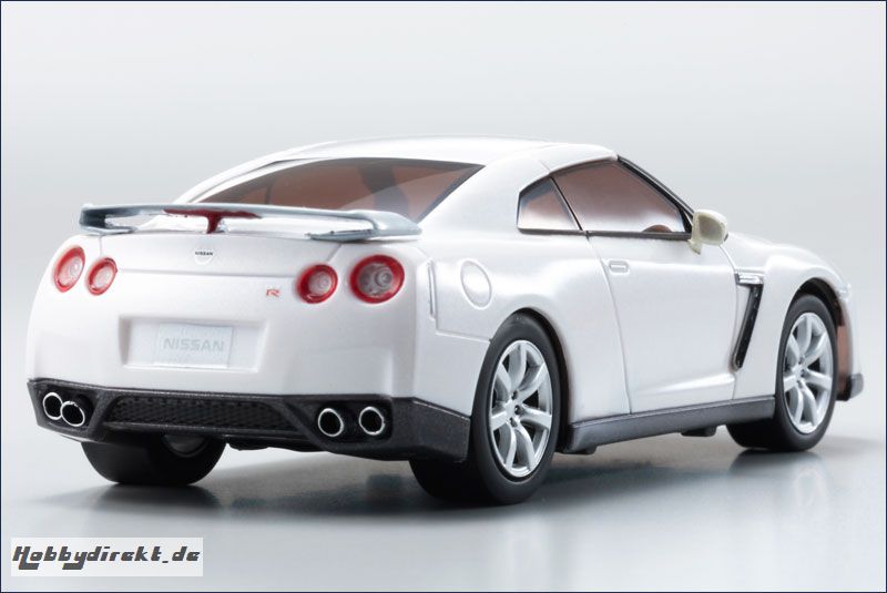 dNano Nissan GT-R Ult.,weiss Kyosho 32404W