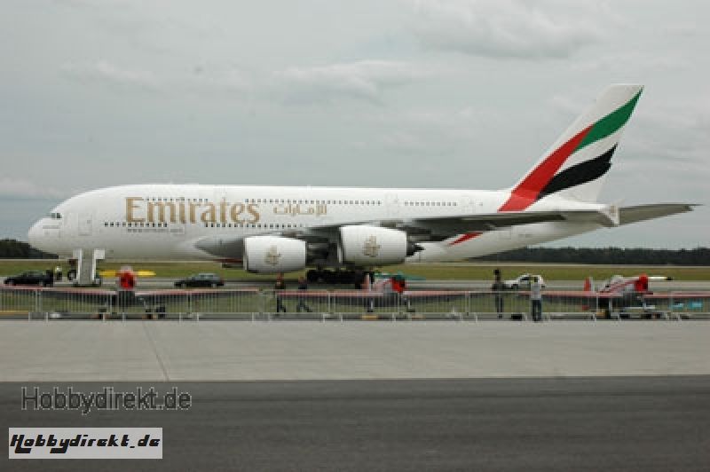 Airbus A380 Emirates Revell 06599