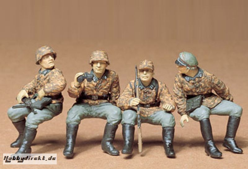 GERMAN SOLDIERS SEATED Tamiya 35109