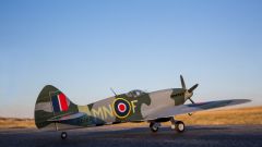 Spitfire Mk XIV 1.2M BNF Basic Horizon EFL8650