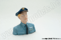 BUST CAPTAIN 1/6 AT072