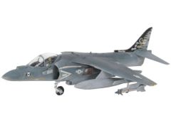 AV-8B Harrier II plus Revell 04038