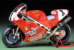 1:12 Ducati 888 Superbike Â´93 Tamiya 300014063