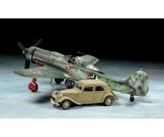 1:48 FW 190 D-9 JV44 & 11CV Dienstwa. Tamiya 25213 300025213