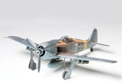 FOCKE WULF FW190 F-8 Tamiya 61039